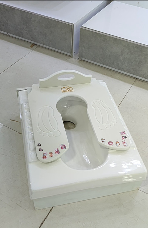 صفحه نشیمنگاه قابلیت جابجایی دارد برای استفاده کودکان